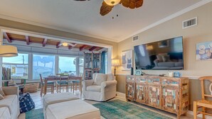 Condo, Berbilang Katil, Kitchen, Ocean View (Bathing Suit Beach Bungalow) | Ruang tamu