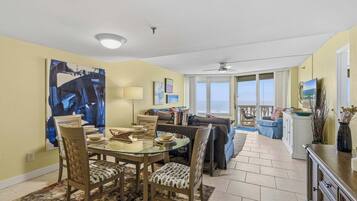 Condo, Multiple Beds, Balcony, Beach View (Van Lee 604 - The Sea Goose) | Living area