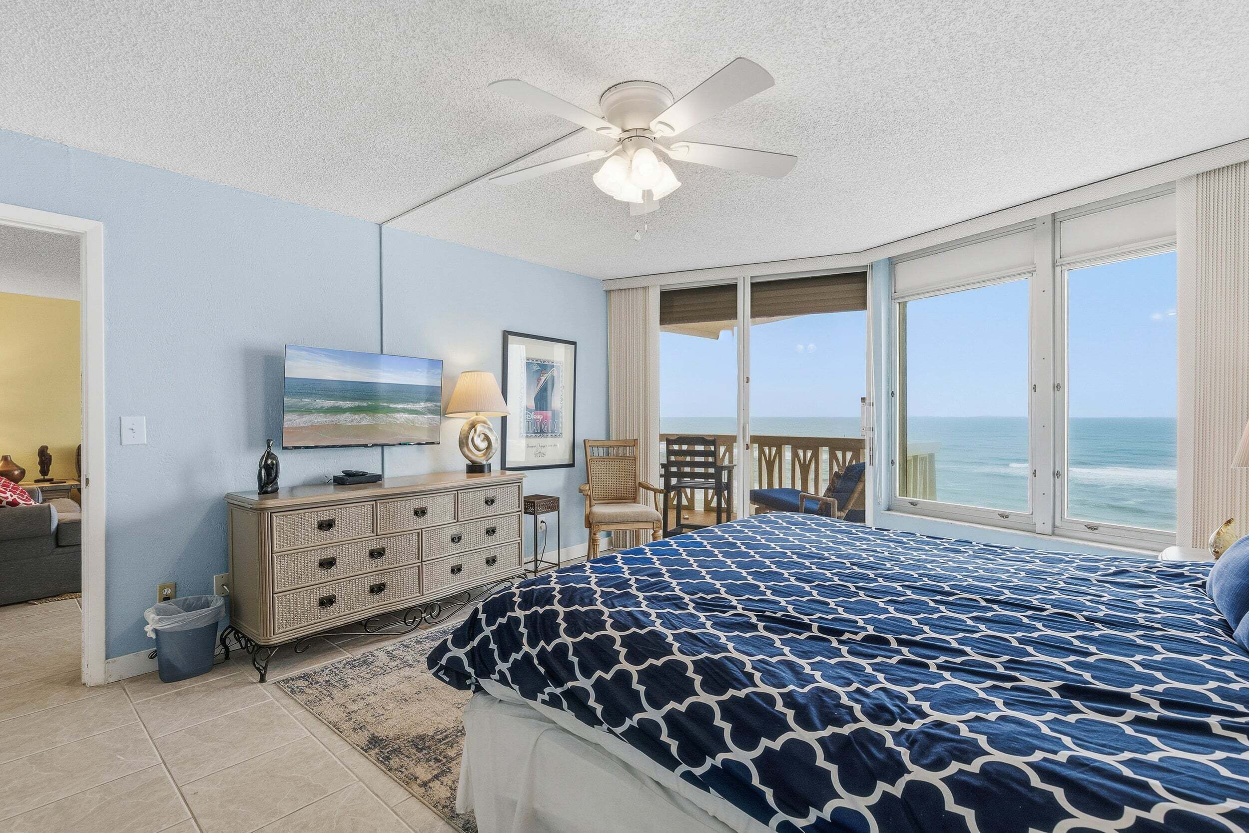 Apartment, Mehrere Betten, Balkon, Strandblick (Van Lee 604 - The Sea Goose) | 2 Schlafzimmer, individuell dekoriert, individuell eingerichtet