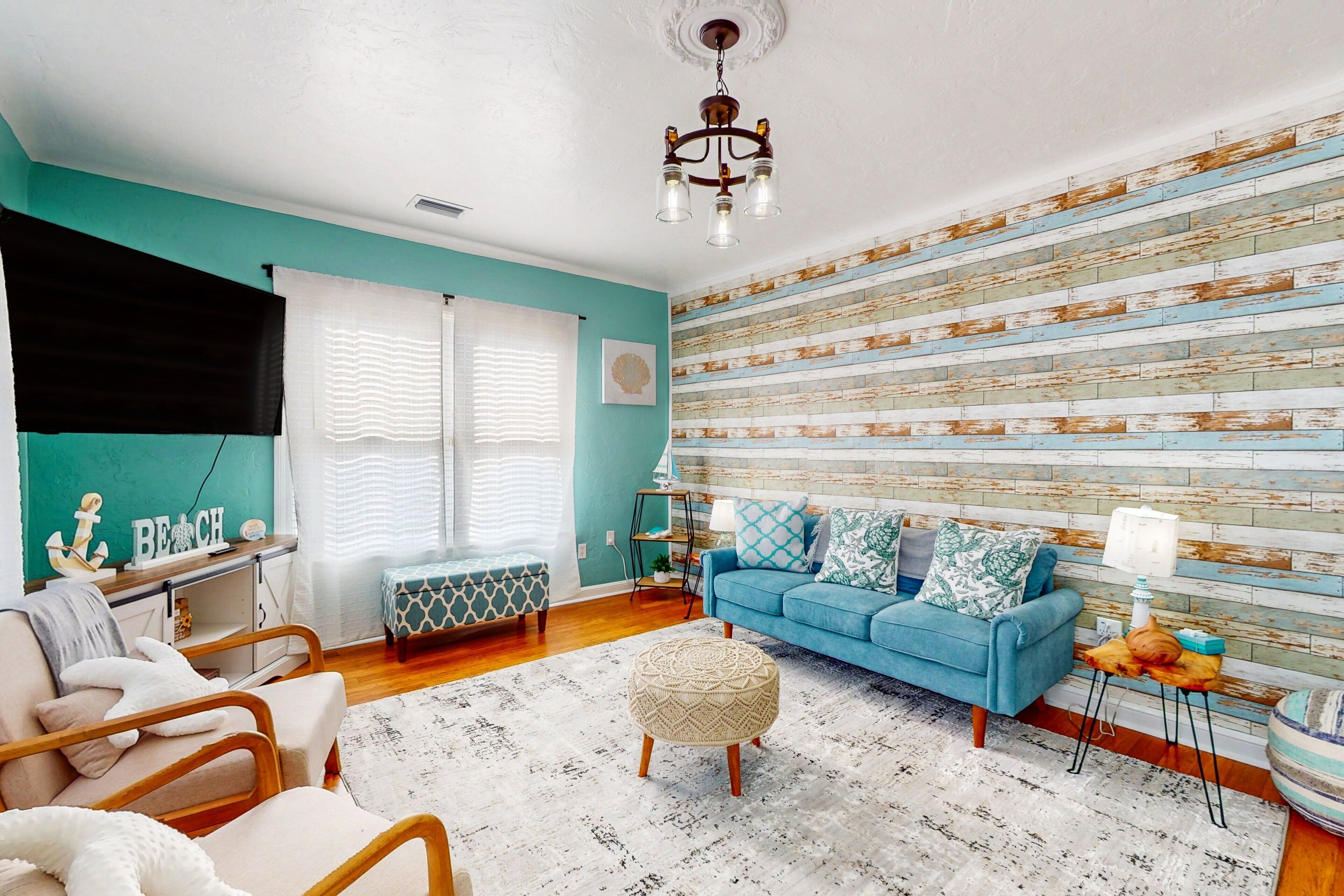 House, Multiple Beds, Balcony, Ocean View (Daytona Beach Retreat) | Living area