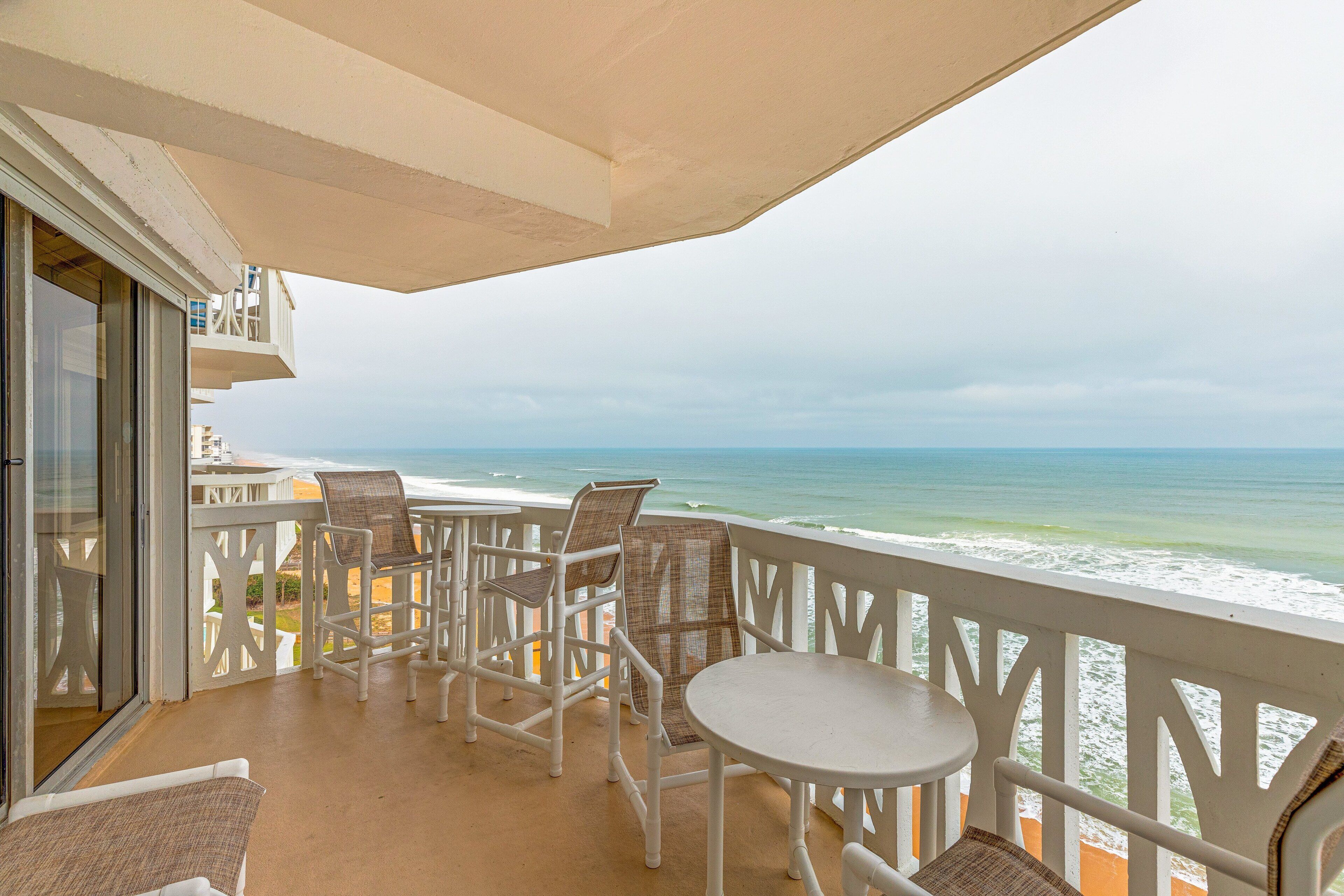 Leilighet, flere senger, balkong, havutsikt (Van Lee 1003 - Oceanview Beach Condo) | Utsikt fra rommet