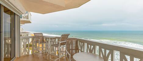 Leilighet, flere senger, balkong, havutsikt (Van Lee 1003 - Oceanview Beach Condo) | Utsikt fra rommet