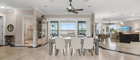 House, Multiple Beds, Hot Tub, Ocean View (Edgewater The Blue Horizon Estate)