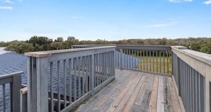 Edgewater The Blue Horizon Estate