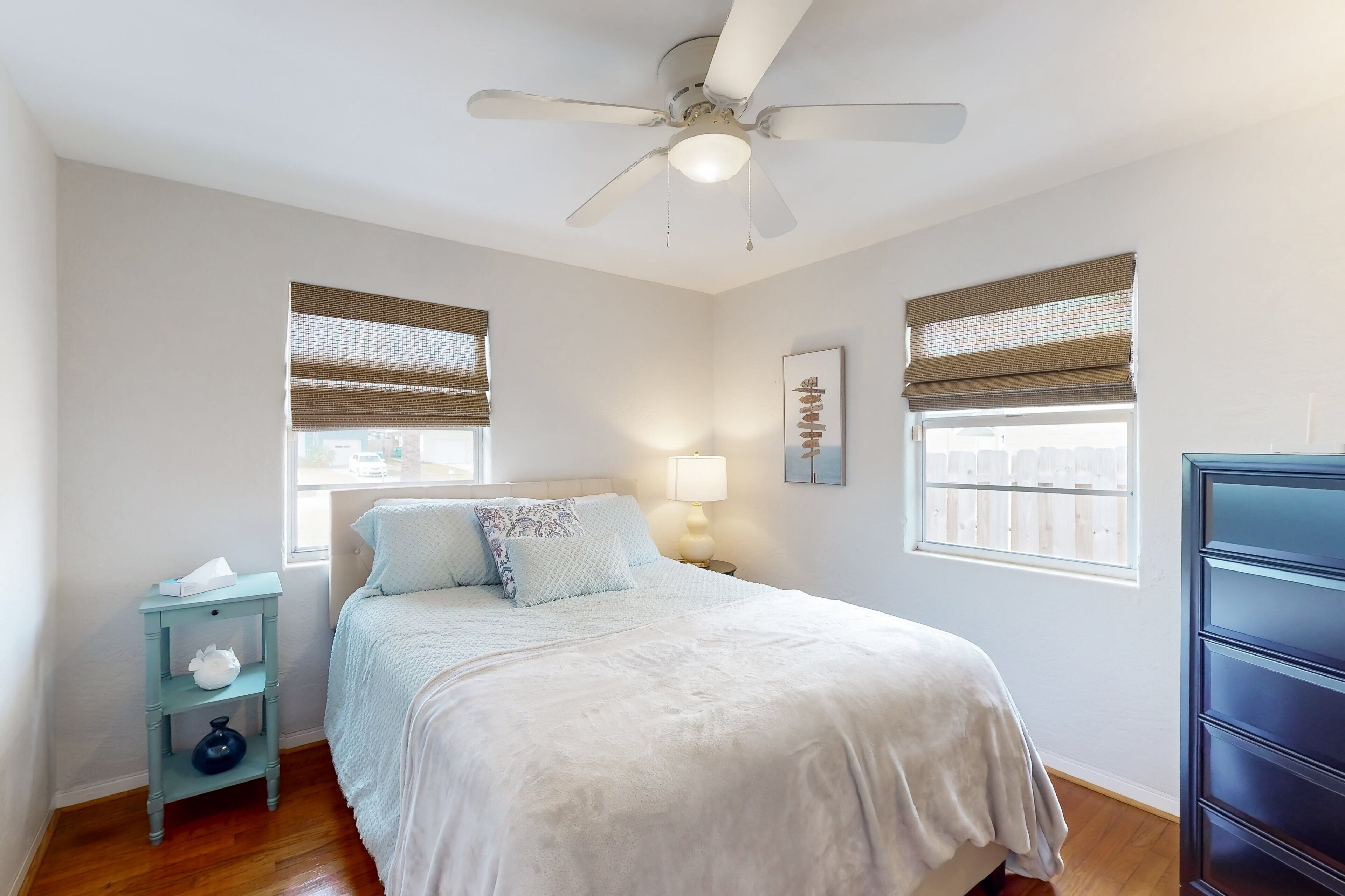 コテージ ベッド (複数台) パティオ ガーデンビュー (Daytona Pearl Cottage) | 2 室のベッドルーム、客室ごとに異なる装飾、客室ごとに異なるインテリア、ベッドシーツ