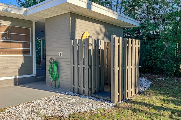 Property grounds - Daytona Pearl Cottage (Holly Hill)