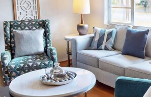 Cottage, Multiple Beds, Patio, Garden View (Daytona Pearl Cottage) | Living area - Daytona Pearl Cottage (Holly Hill)