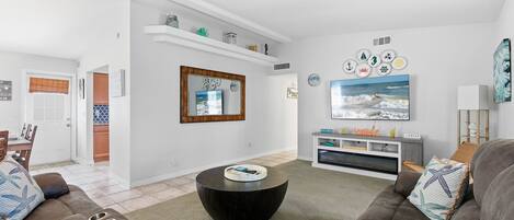 House, Multiple Beds, Patio, Garden View (Sea Side Escape) | Living area