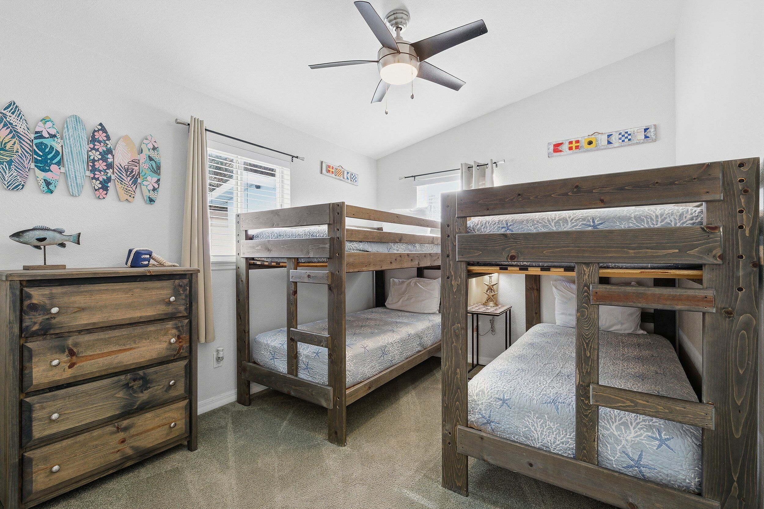 Casa, varias camas, patio, vista al jardín (Sea Side Escape) | 3 habitaciones, decoración personalizada y muebles diferentes 