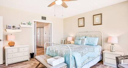 Daytona Surfside Club 109- Blue Umbrella