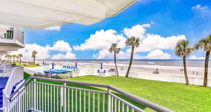 Daytona Surfside Club 109- Blue Umbrella
