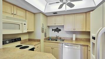 Condo, Multiple Beds, Patio, Garden View (Ocean Watch 104 - Ocean Watch Oasis) | Private kitchen