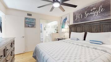 Townhome, Multiple Beds, Patio, Garden View (Port Orange Gray Sands Retreat) | 2 bedrooms, individually decorated, individually furnished, bed sheets