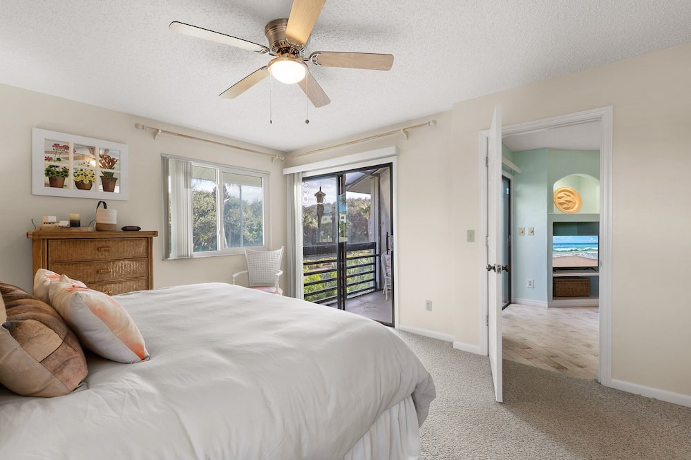 Sea Woods Condo 257 - Edgewater, FL