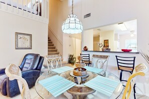 Casa, varias camas, patio, vistas al jardín (Port Orange Palm Tree Reverie) | Interior