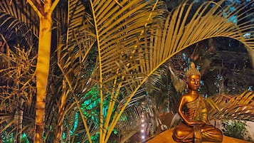 Khuôn viên nơi lưu trú