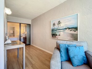 Appart'hôtel, plusieurs lits, accès piscine (Smyrna Beach Club 307) | 3 chambres, décoration personnalisée, ameublement personnalisé