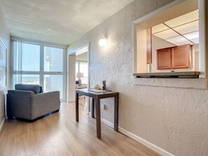 Appart'hôtel, plusieurs lits, accès piscine (Smyrna Beach Club 307) | Intérieur