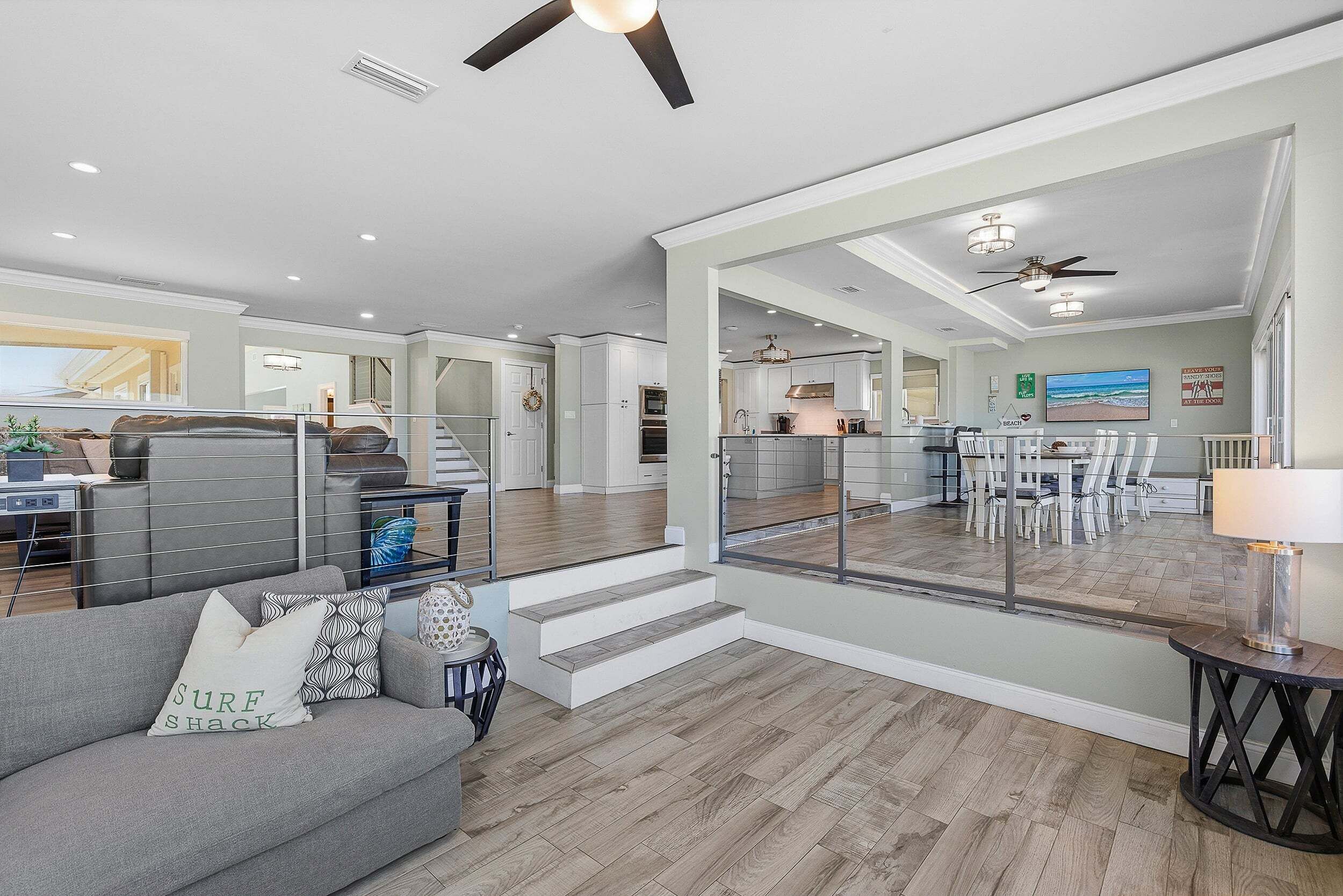 Condo, várias camas, acesso à piscina, vista para o oceano (Atlantic Sunrise Home plus Cottage) | Parte interna