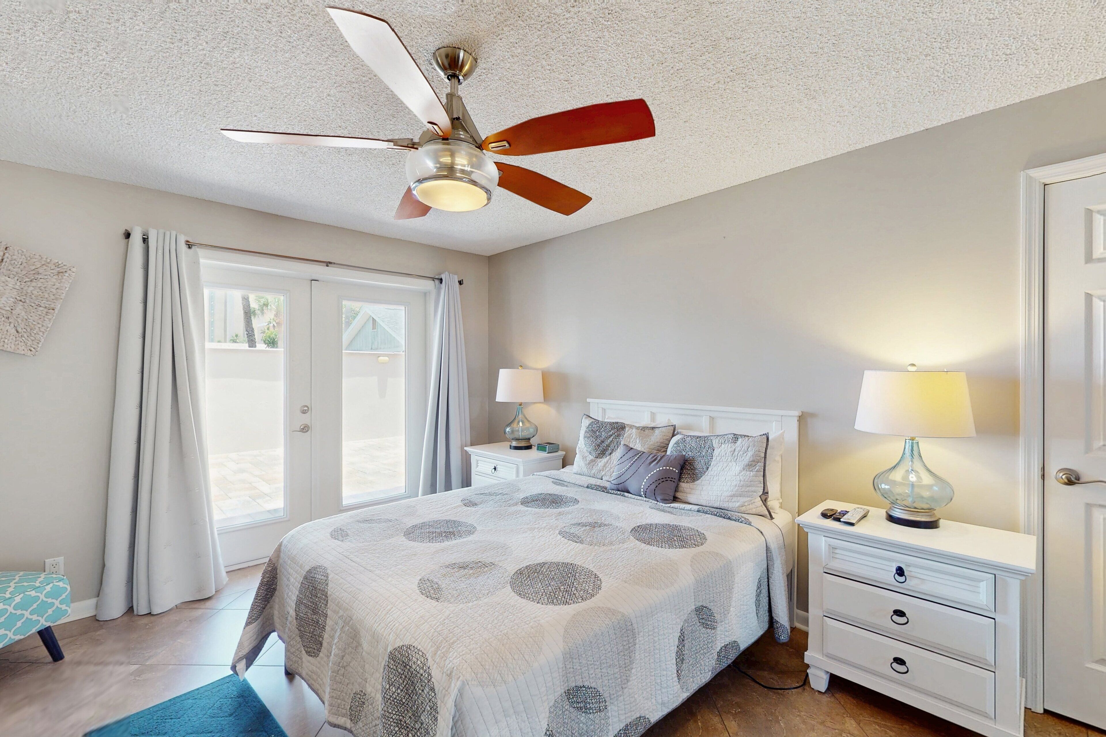 Condo, varias camas, acceso a la alberca, vista al océano (Atlantic Sunrise Home plus Cottage) | 7 habitaciones, decoración personalizada y muebles diferentes 