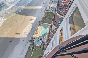 Pool - Daytona Peaceful Paradise 1804 (Daytona Beach Shores)