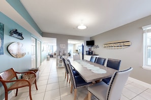 Condo, Multiple Beds, Hot Tub, Ocean View (Daytona Grande Towers-Ocean Paradise) | 2 bedrooms, individually decorated, individually furnished, bed sheets - Daytona Grande Towers - Ocean Paradise 702 (Daytona Beach Shores)