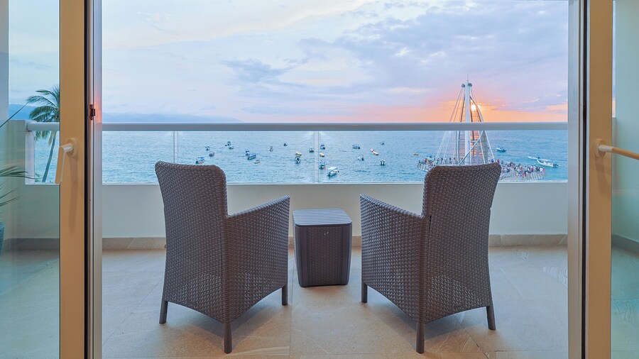 Pier 69 Beachfront Boutique Hotel Romance Zone Adults Only