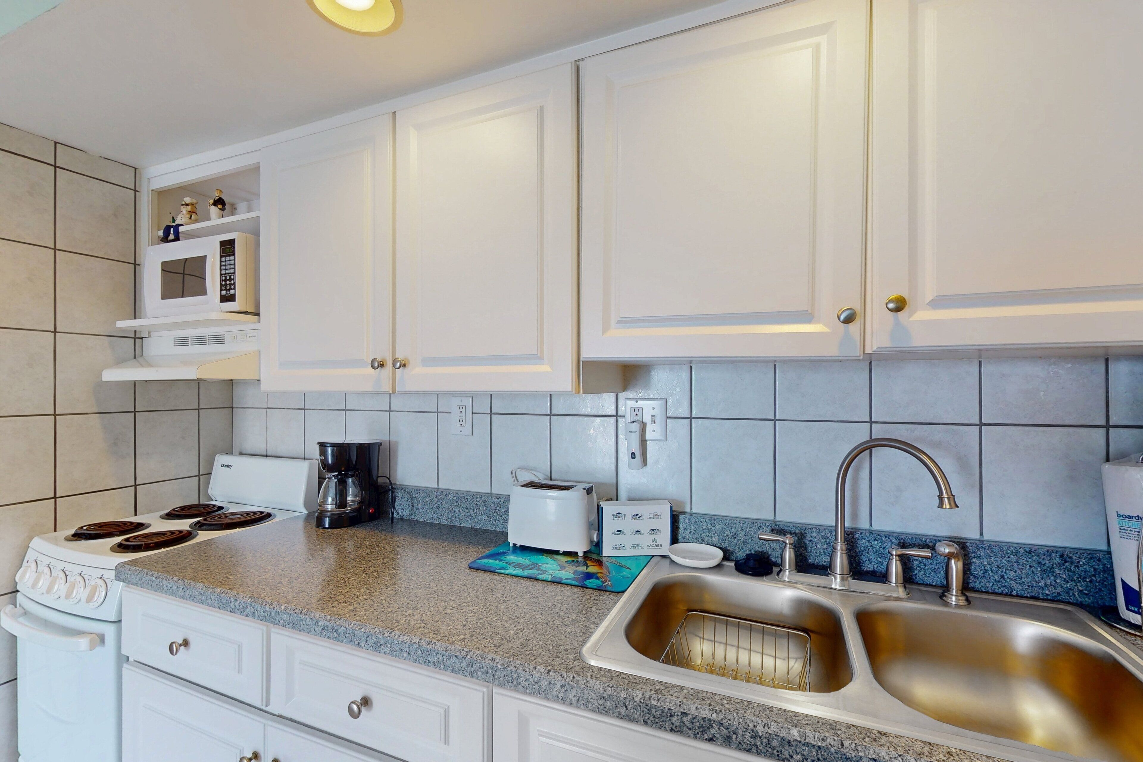 Studio, Beberapa Tempat Tidur, balkon, pemandangan samudra (Mariners Cove 302) | Dapur pribadi