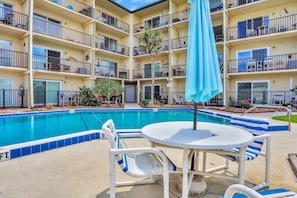 Pool - Mariners Cove 302 (New Smyrna Beach)