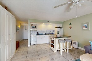 Studio, Multiple Beds, Balcony, Ocean View (Mariners Cove 302) | Private kitchen - Mariners Cove 302 (New Smyrna Beach)