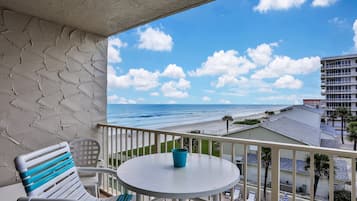 Appart'hôtel, plusieurs lits, balcon, vue océan (NSB Hacienda Del Sol #407 - Seaside) | Vue de la chambre