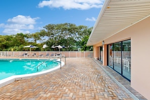 Pool - NSB Sunset Haven D110 (New Smyrna Beach)