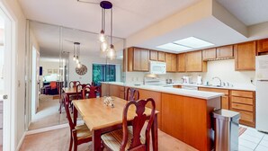House, Berbilang Katil, Patio, Garden View (NSB Sunset Haven D110) | Dapur peribadi