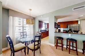Condo, Multiple Beds, Balcony, Ocean View (Daytona The Golden Leaf Opus Condos ) - Daytona The Golden Leaf Opus Condos 702 (Daytona Beach Shores)