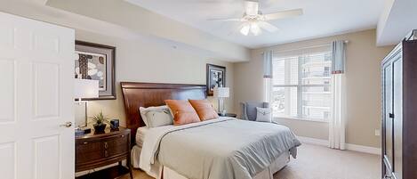 Appart'hÎtel, plusieurs lits, balcon, vue océan (Daytona The Golden Leaf Opus Condos ) | 3 chambres, décoration personnalisée, ameublement personnalisé