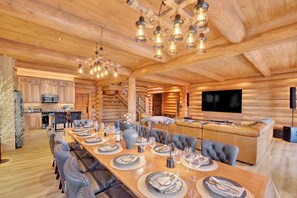 Dining - Lakefront Handcrafted Cabin - Lux Sauna - Cedar Hot Tub - Game Room - Pool Table (Blakeslee)