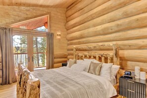 5 slaapkamers, een bureau, reisbedje, gratis wifi