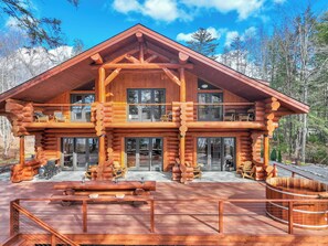 Exterior - Lakefront Handcrafted Cabin - Lux Sauna - Cedar Hot Tub - Game Room - Pool Table (Blakeslee)