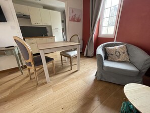 Studio | Living area - Hôtel Abat Jour (Nantes)