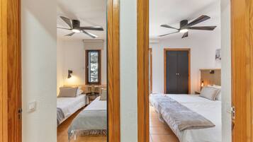2 slaapkamers, een strijkplank/strijkijzer, wifi, beddengoed