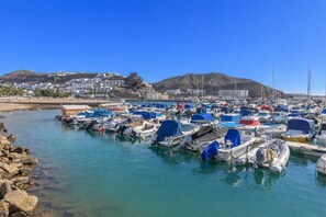 Marina - Holiday Home 'Arizona's Bay' with Sea View, Hot Tub & Private Terrace (Mogán)