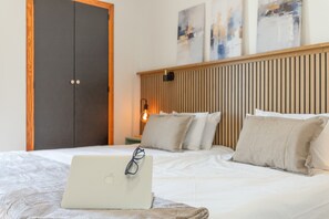 2 Schlafzimmer, Bügeleisen/Bügelbrett, Bettwäsche