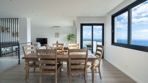 Dining - Garachico Vista by LovelyStay (Estreito de Camara de Lobos)