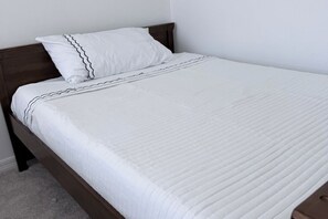 3 habitaciones, tabla de planchar con plancha y wifi gratis 