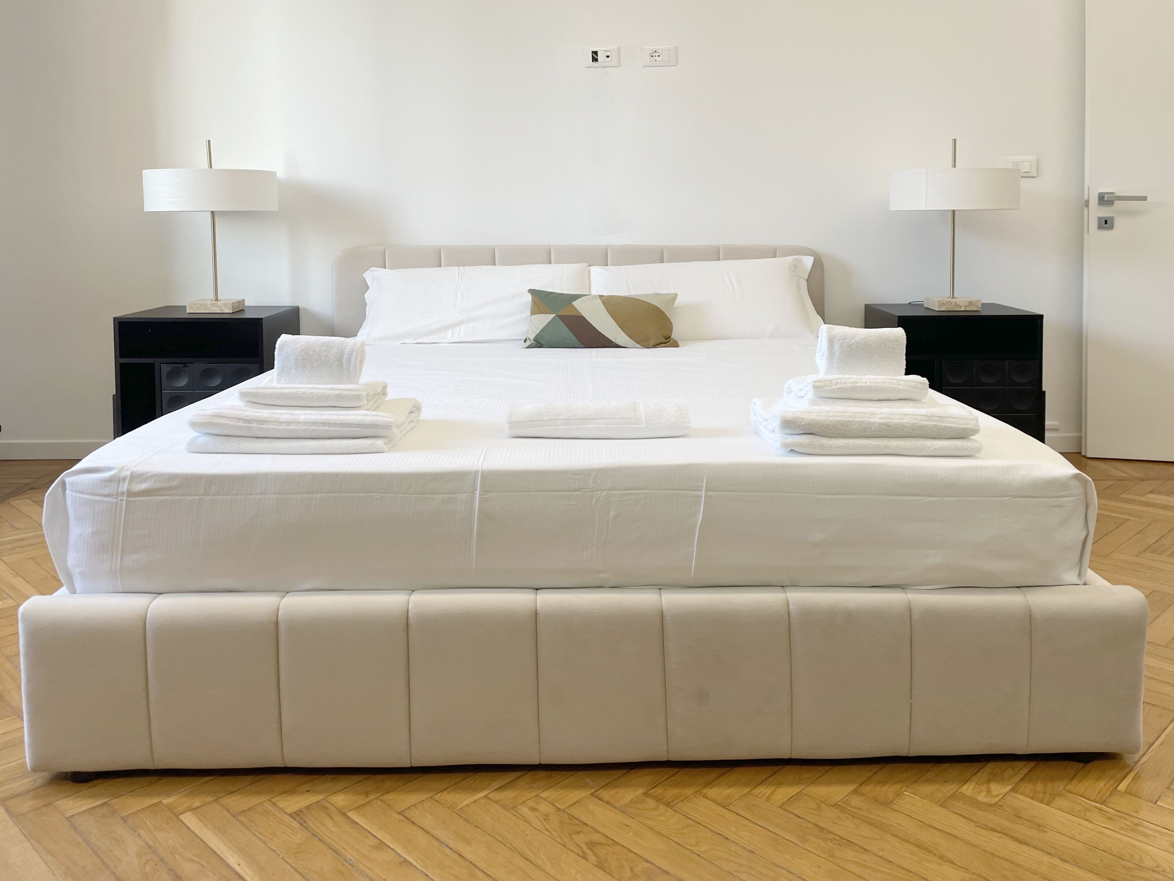 3 bedrooms, iron/ironing board, free WiFi, bed sheets