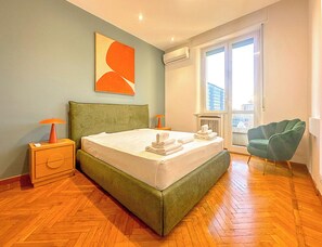 3 bedrooms, iron/ironing board, free WiFi, bed sheets - Largo De Benedetti- Panoramic City view (Milan)
