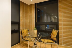 Dining - Gestor de Propiedad (Bogotá)