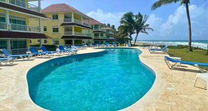 Condominium apartment with sea view