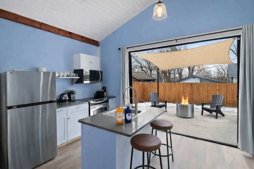 Stunning Little House Near Canandagiua Lake