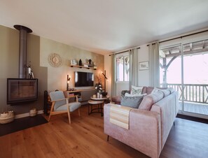 House | Living room - Holiday Home for 6 People in the Heart of Perigord (Saint-Medard-d'Excideuil)